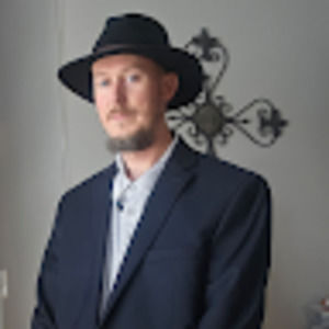 Meet your Posher, Kris